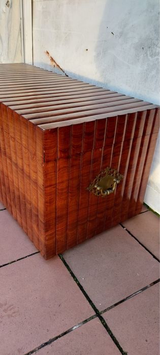 Bau em madeira moderno