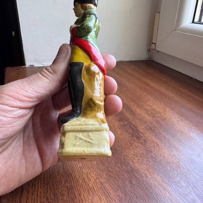 Figurka porcelanowa Żołnierz Francuski