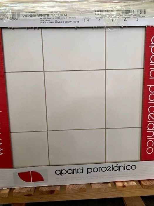 Kafle Aparici Vienna White Natural