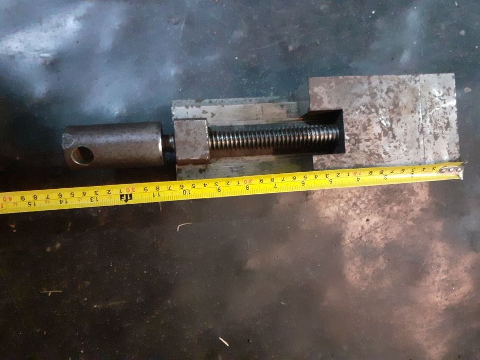 Продам тиски!!вороток!!