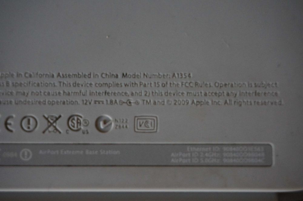 Apple AirPort A1354 Extreme Base Station 4th Generation Router64741247414787122