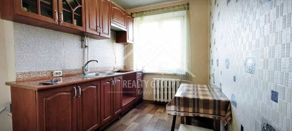 Продаж 3-к квартира, Свято-Миколаївська 15