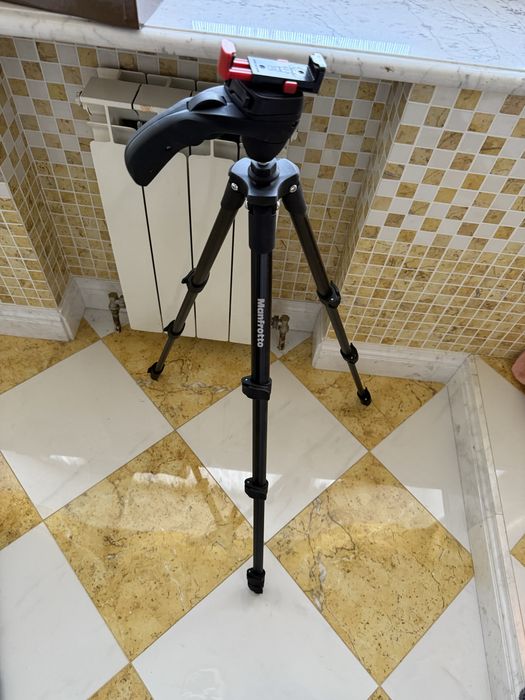 Штатив Manfrotto та монопод