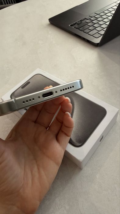 IPhone 15 Pro Max 256 gb Natural Titanium НЕ РОЗБИРАВСЯ справний