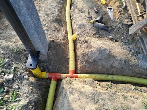 Drenaż odwodnienia izolacja fundamentów roboty ziemne odwodnienie