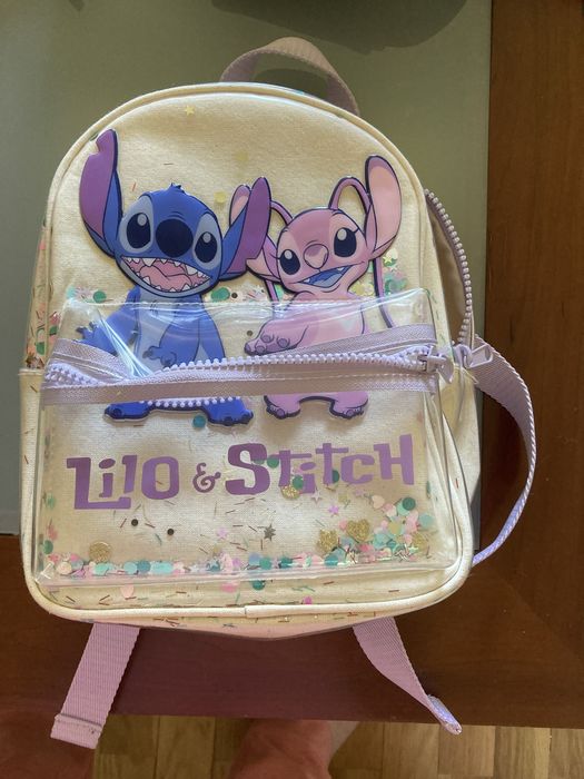 Mochilas  de menina e senhora