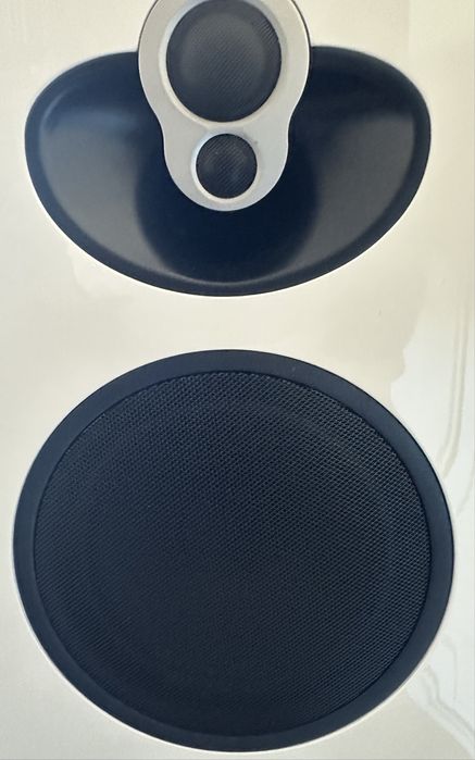 Linn Majik 140 - colunas de chão