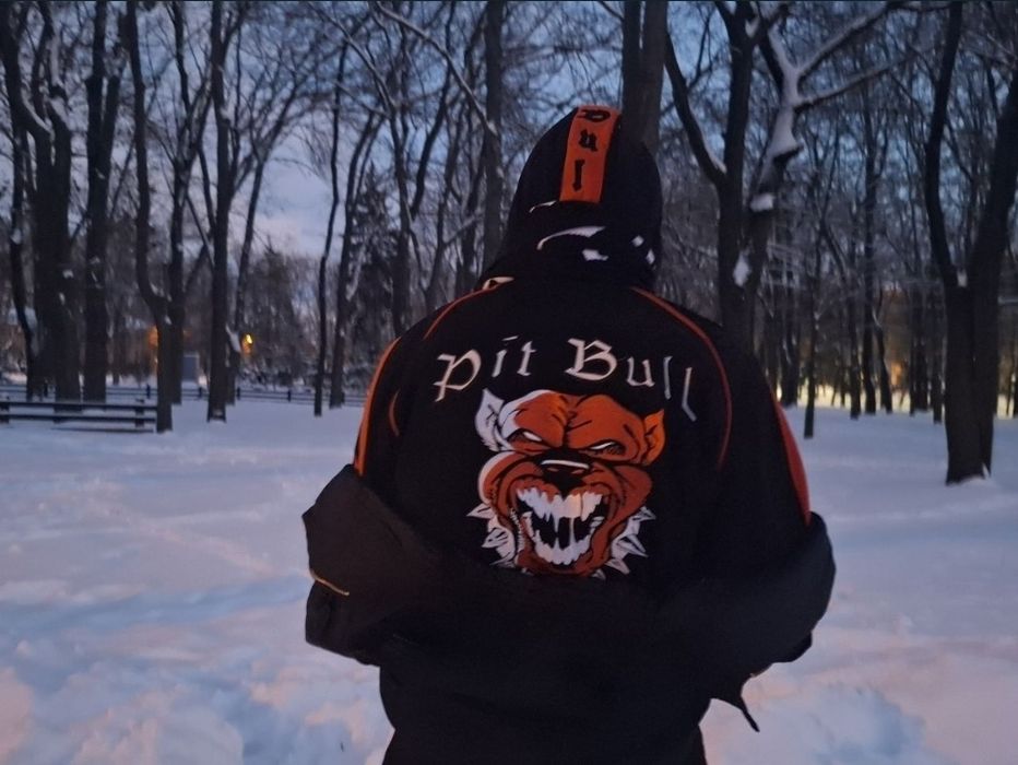 ищу вещи от Pit Bull Germany,рассмотрю любую позицию
