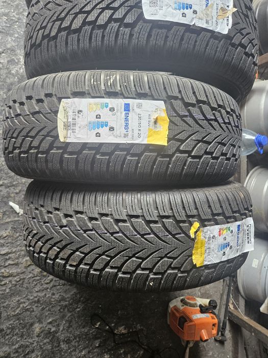Opony zimowe 235/50/20 nokian wr suv 4 xl