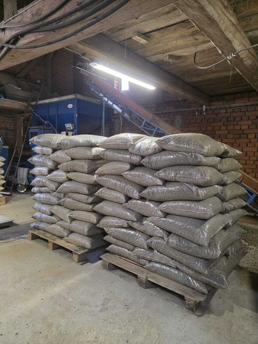 Pellet Sosnowy - Lokalny Producent. Najwyższa Jakość