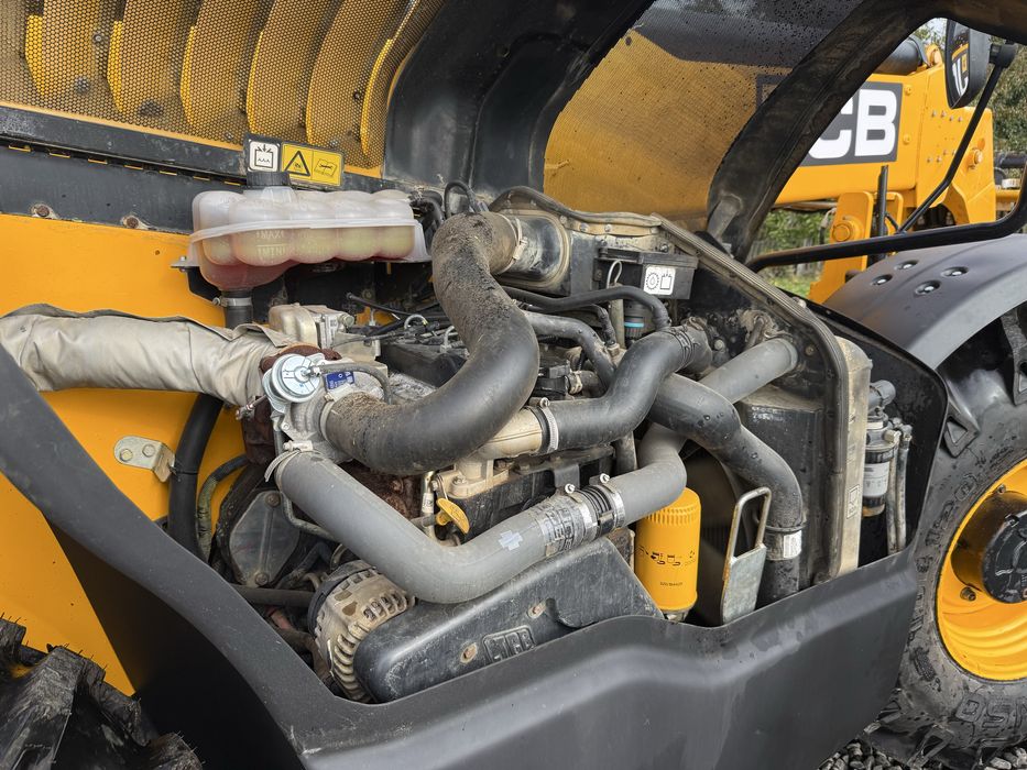 JCB 540-140 телескопічний навантажувач