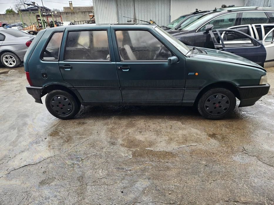 Fiat Uno para peças
