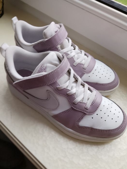 Adidasy dziewczece Nike 35