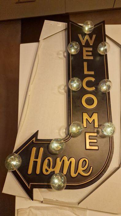 Seta sinal decorativo Welcome Home iluminado