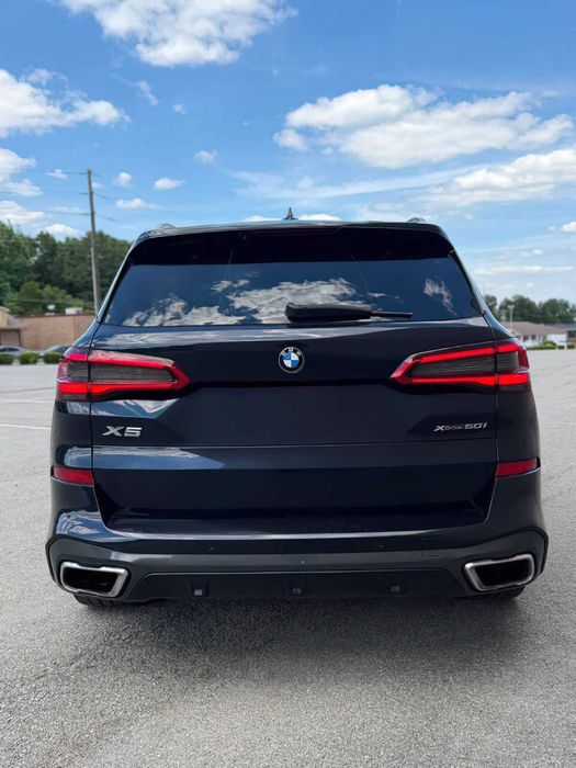 BMW X5 xDrive50i      2019
