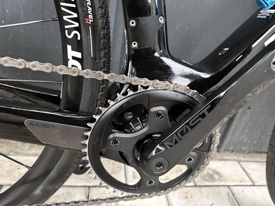 Електровелосипед шосейний Pinarello Nytro E5 2025 року