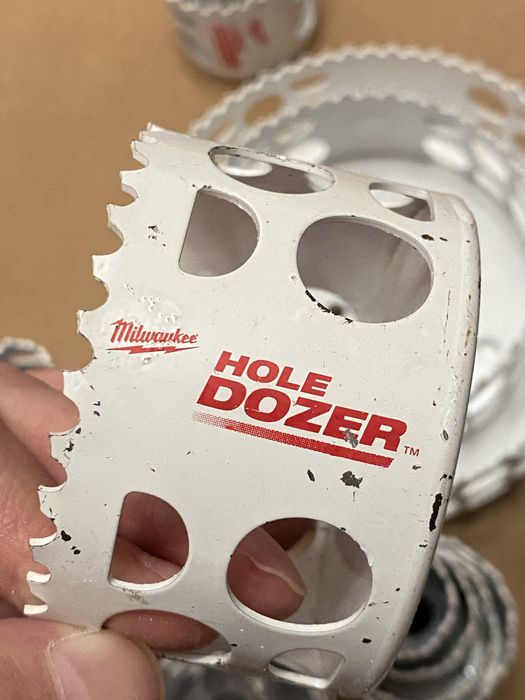 Нові коронки Milwaukee Hole Dozer біметал універсальні