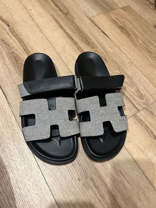 Stylowe męskie klapki premium, wzór H, rozmiar 43, nowe