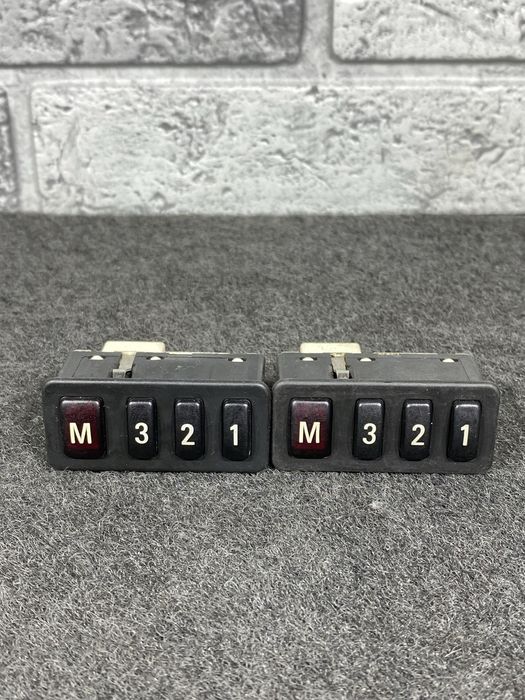 Кнопки памʼяті сидінь BMW E38/E39 Код:999