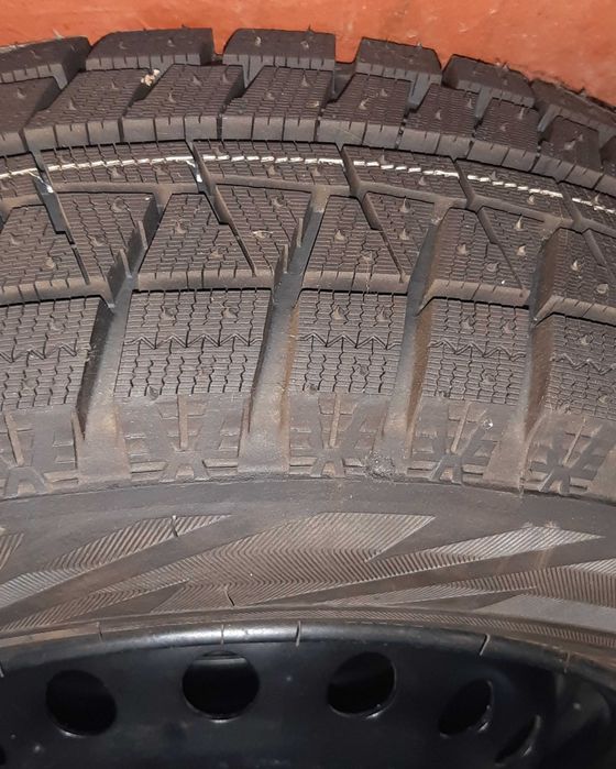 Шини на дисках,  R13 Bridgeston Blizzak Revo GZ