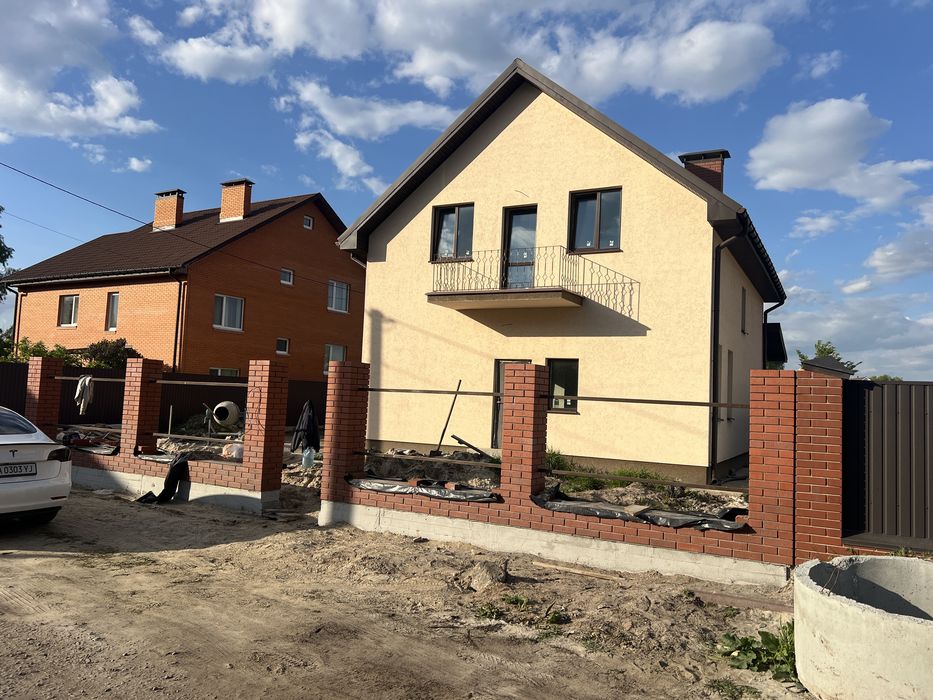 Продам дім дом 140 кв 4 кім в Гнідин Гнедин