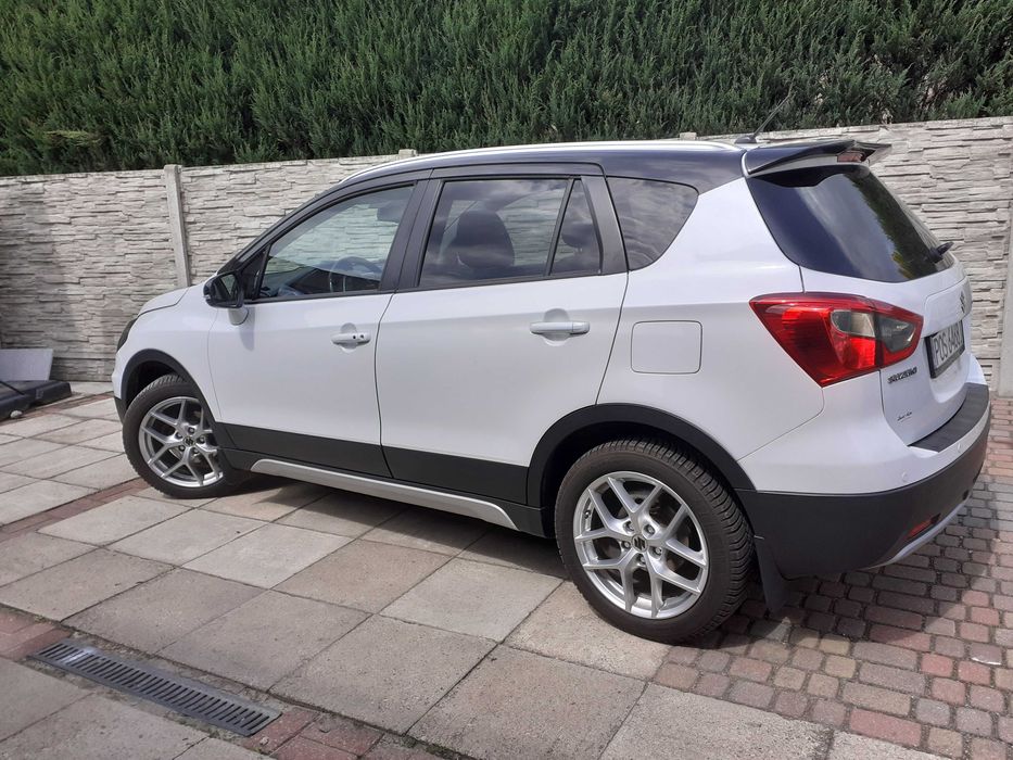 Suzuki Sx4 S-Cross . Automat . Super stan.