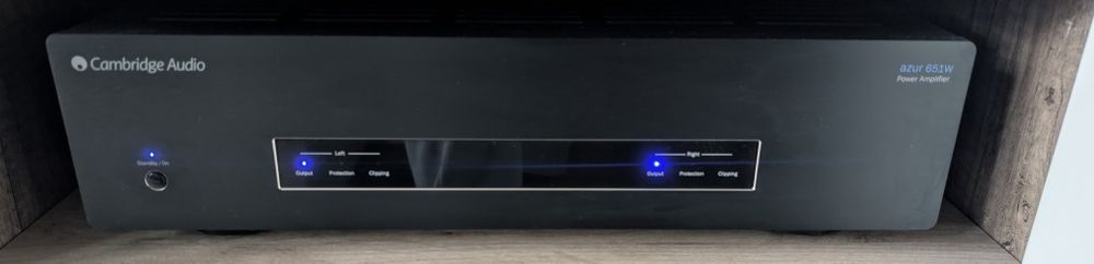 Końcówka mocy Cambridge Audio Azur 651W, 100W-8Ohm, 150W-4Ohm