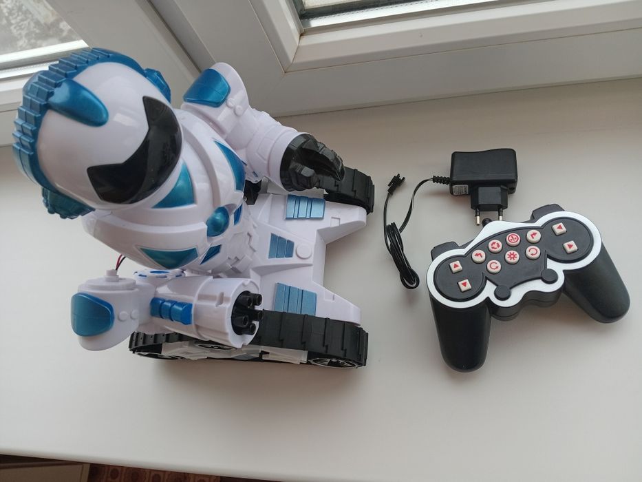 Робот на пульті керування гусеничний хід на запчастини або відновлення