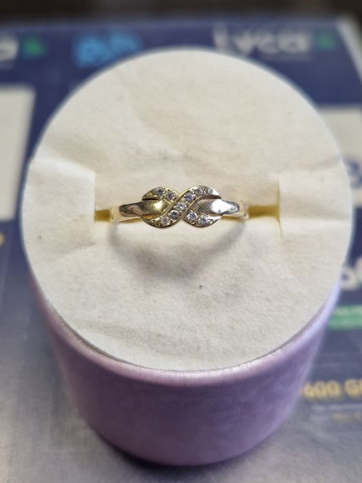 Złoty pierścionek 585p