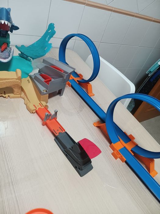 Pista Hot Weels com lançador