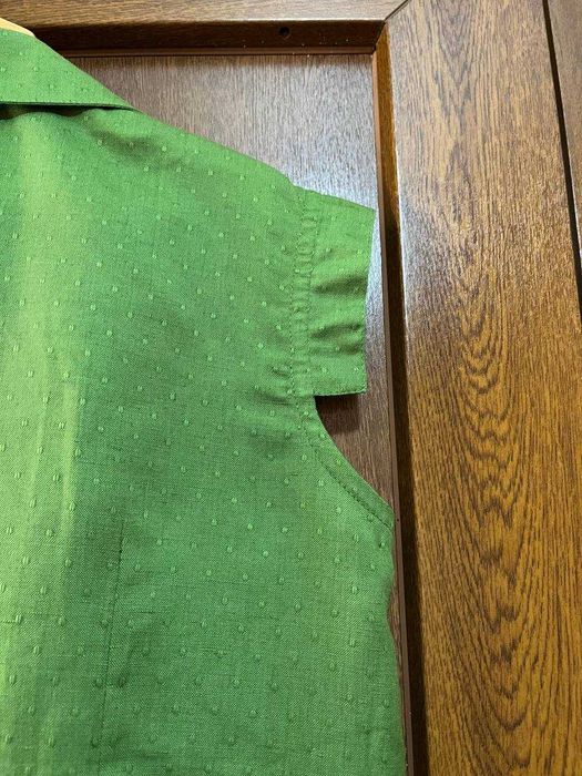 Красива вишита блузка