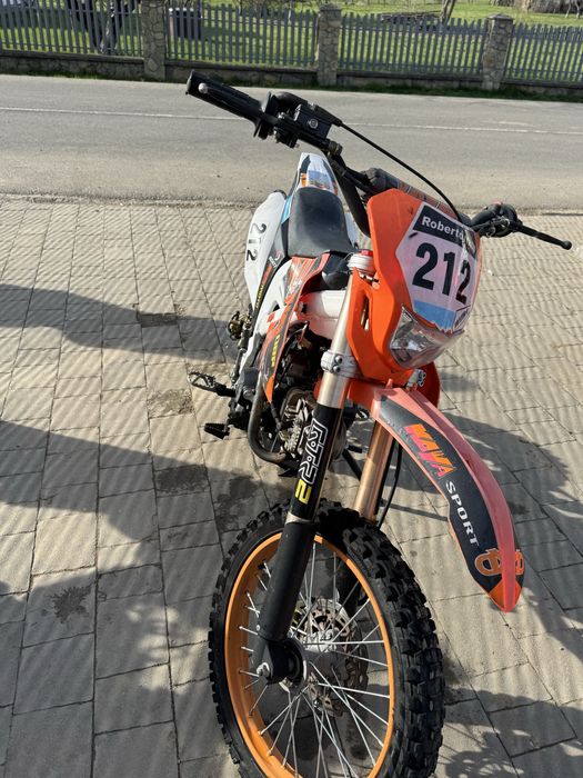 Продаю крос KAYA 125кубів