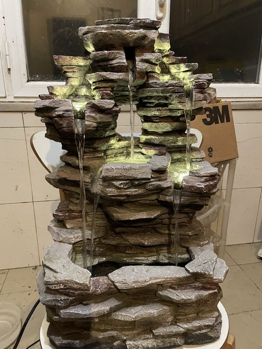 Fontanario novo impecavel