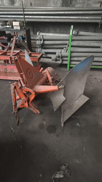 John Deere 1030 + reboque  trib + charrua 16"