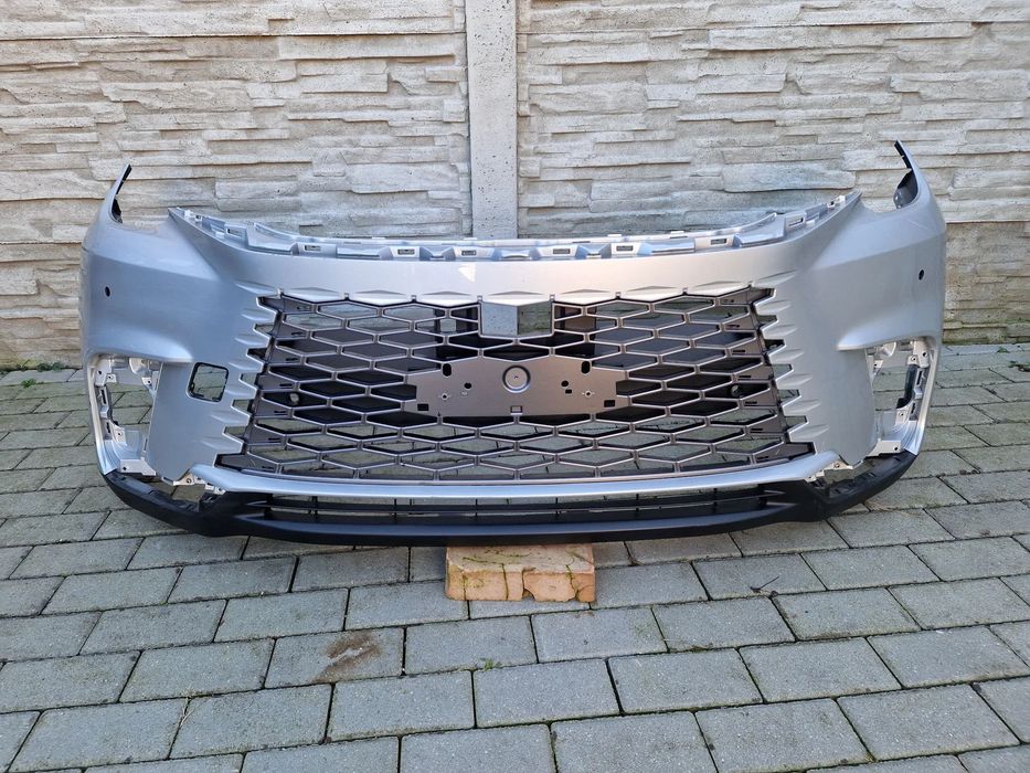 Zderzak Lexus Lbx