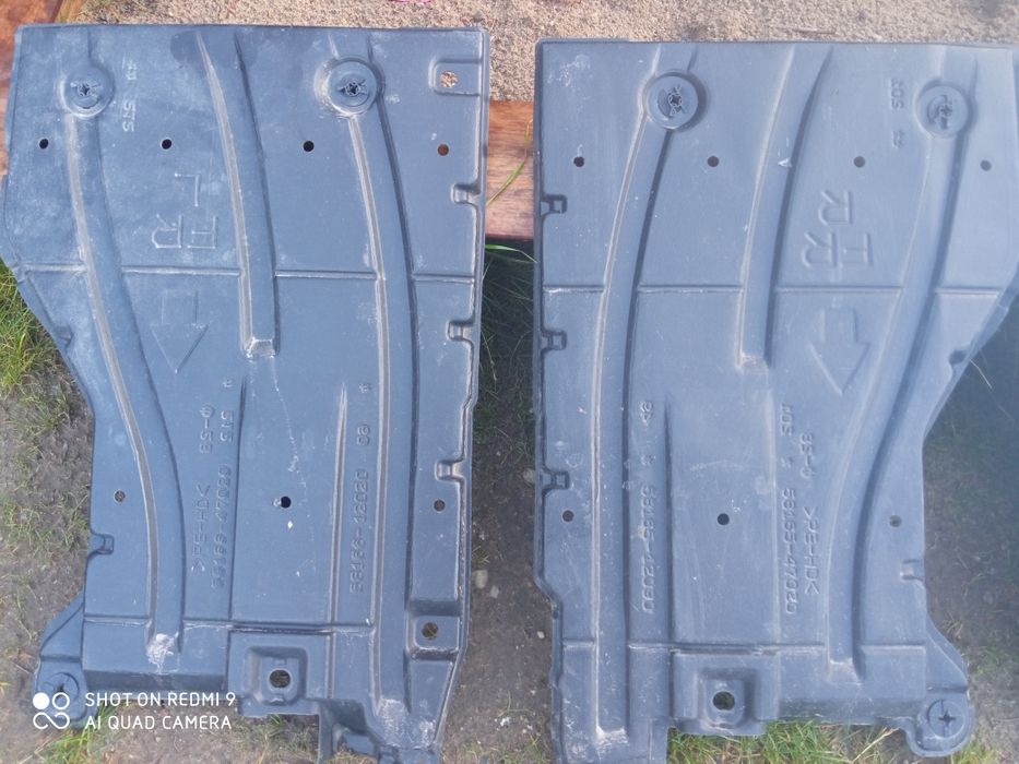 Komplet osłon do podłogi Toyota Auris 1,6 2010