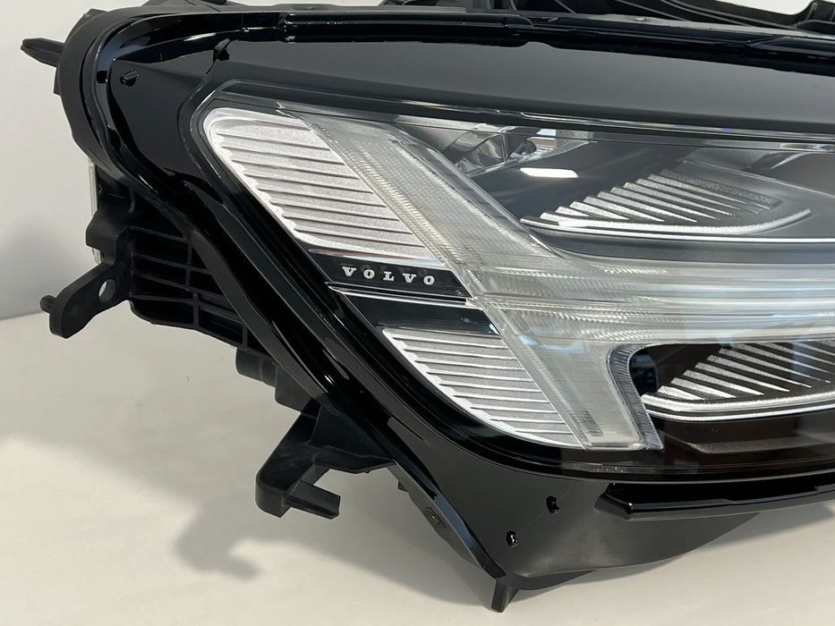Farol Otica Original Volvo S60 Full Led lado Direito