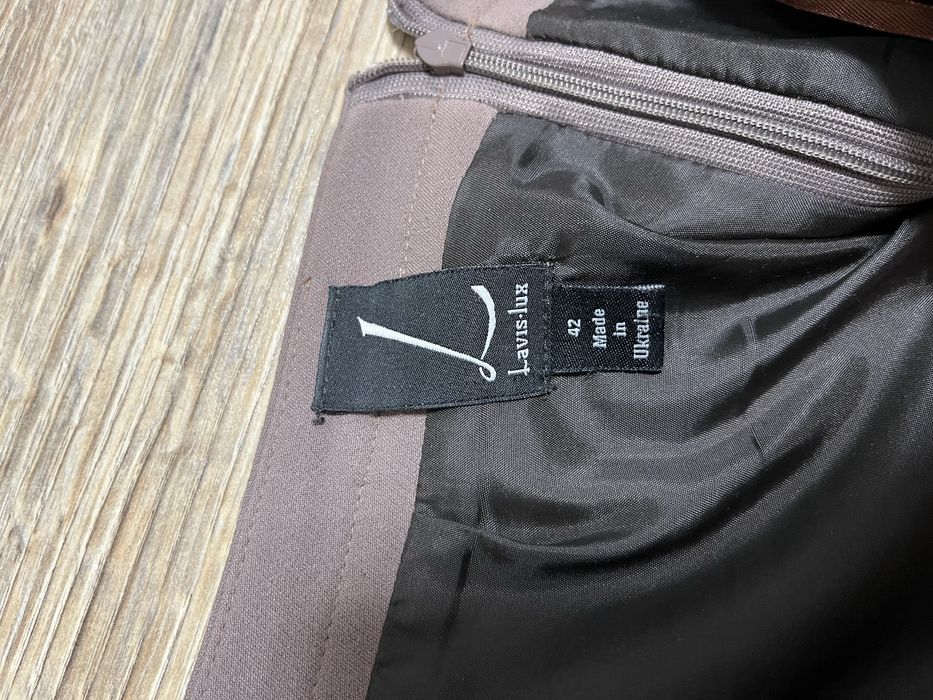 Класична спідниця - олівець