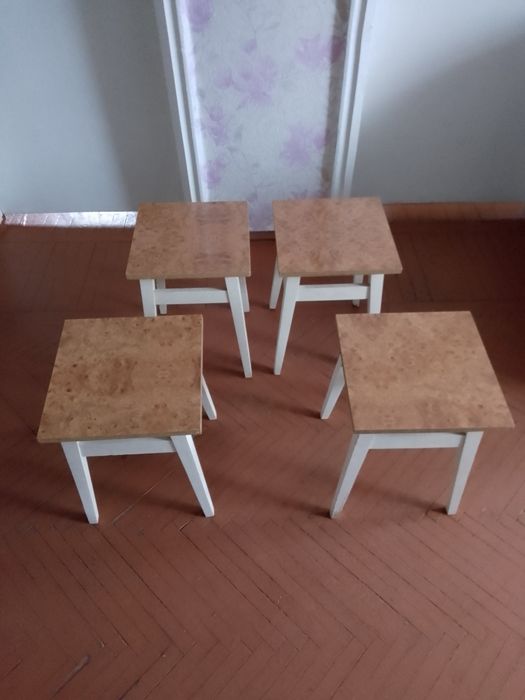 Табуретки деревянные для кухни