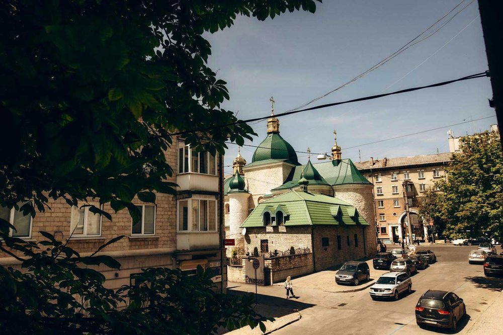 ЦЕНТР 2-кім квартира. вул Патріарха Мстислава + Звітні документи