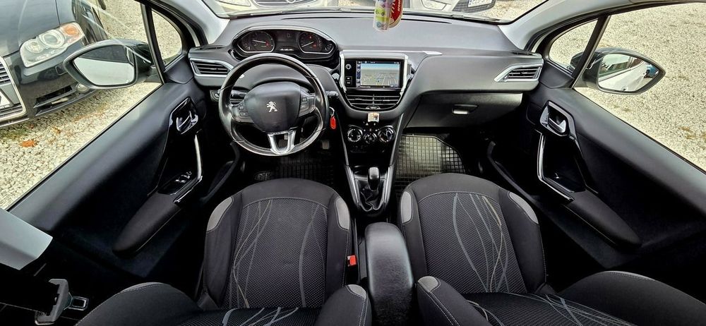 Peugeot 208 Niski przebieg! 1.6HDI! Tablet! Śliczny stan! Zamiana też! Dostawa!