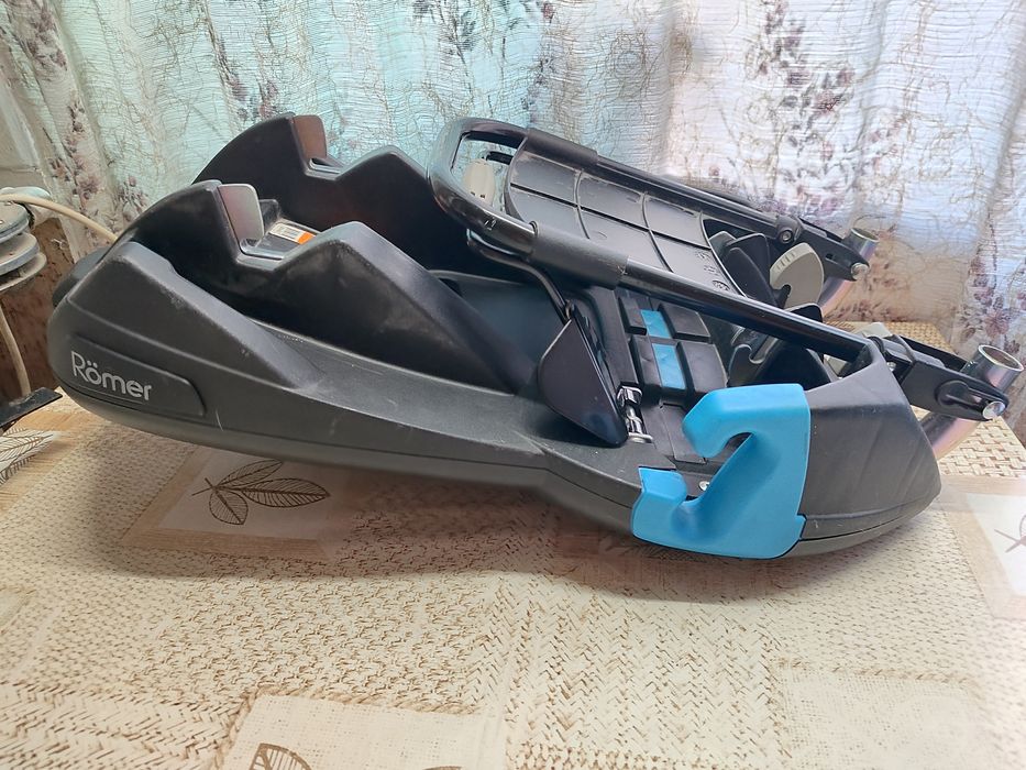 База для автокресла britax romer