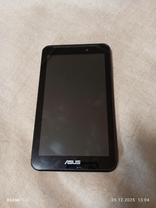 Планшет    Asus.