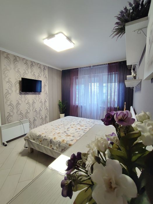 1-кімнатна, Липківського 3, 5 хв залізничний вокзал, від власника