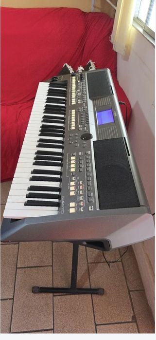 Yamaha psr s 670 venda urgente