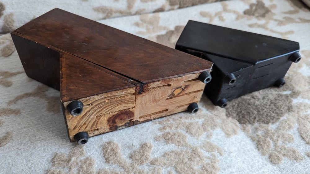 Bloczki drewniane na noże .