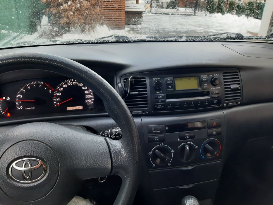 Toyota corolla 1.4 B.   2005r.
