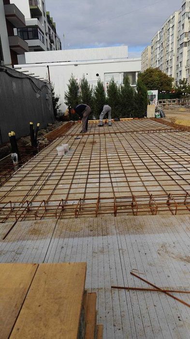 Бетонні монолітні роботи колони ,перекриття ,фундаменти.