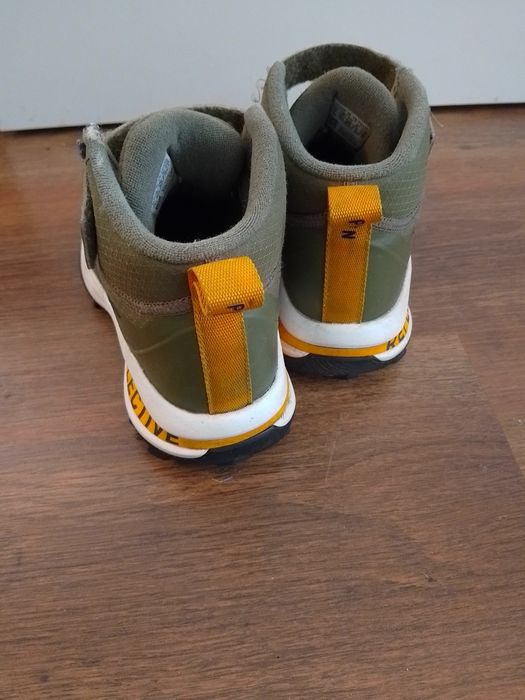 Buty Adidas Fortarun All Terrain, GZ2199, rozmiar 35
Logo adidas