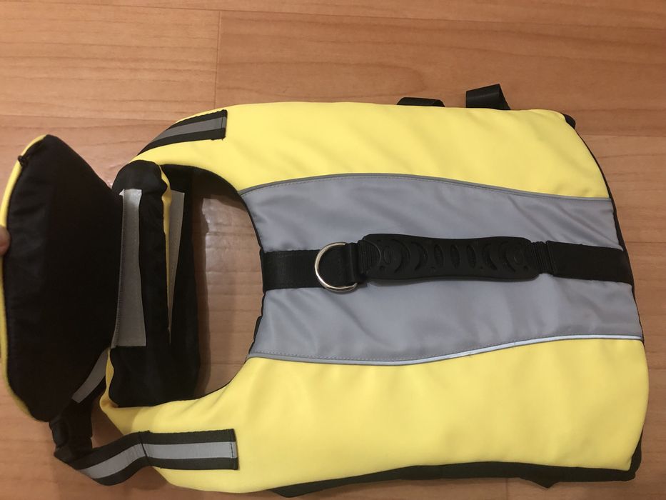 Спасательный жилет для собак